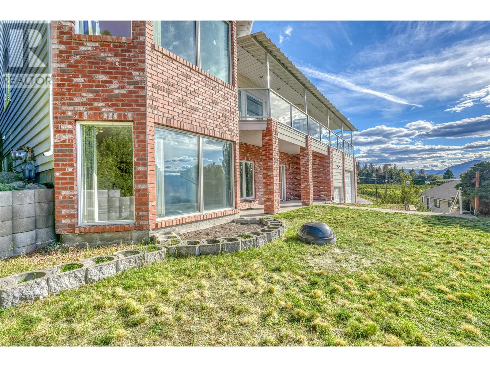 Property at 3018 Debeck Road image 4