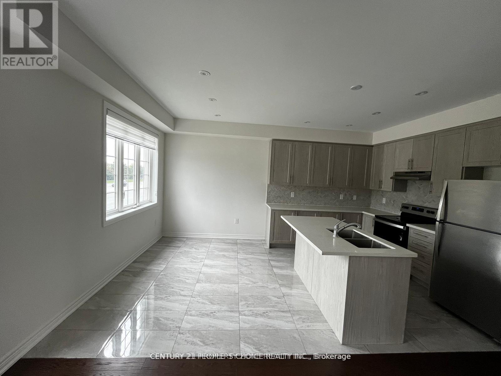Property at 51 HASHMI PLACE W image 3