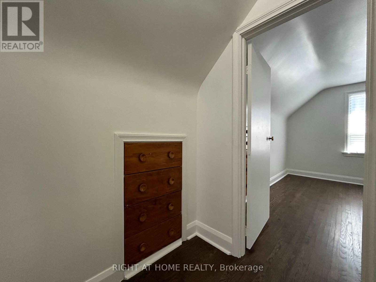 50 Moore Park Avenue, Toronto, Ontario  M2M 1M9 - Photo 14 - C11944105