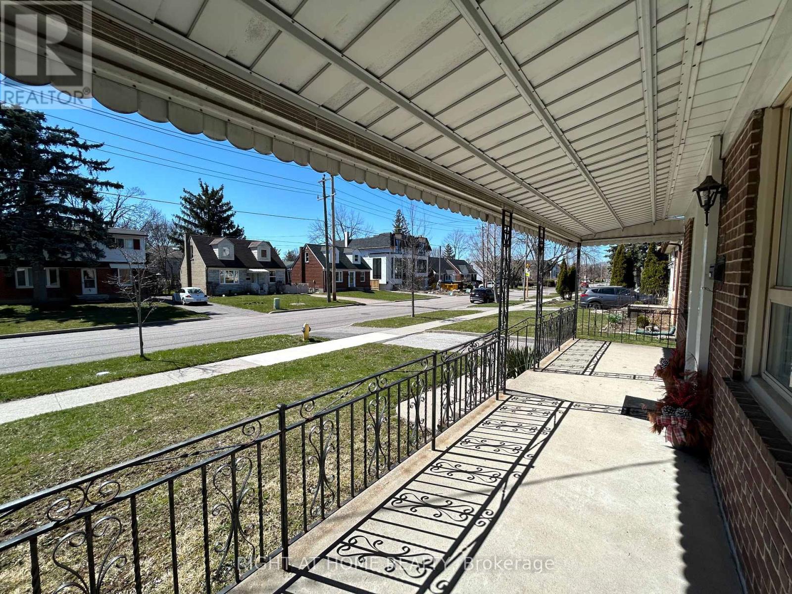 Property at 50 MOORE PARK AVENUE image 3