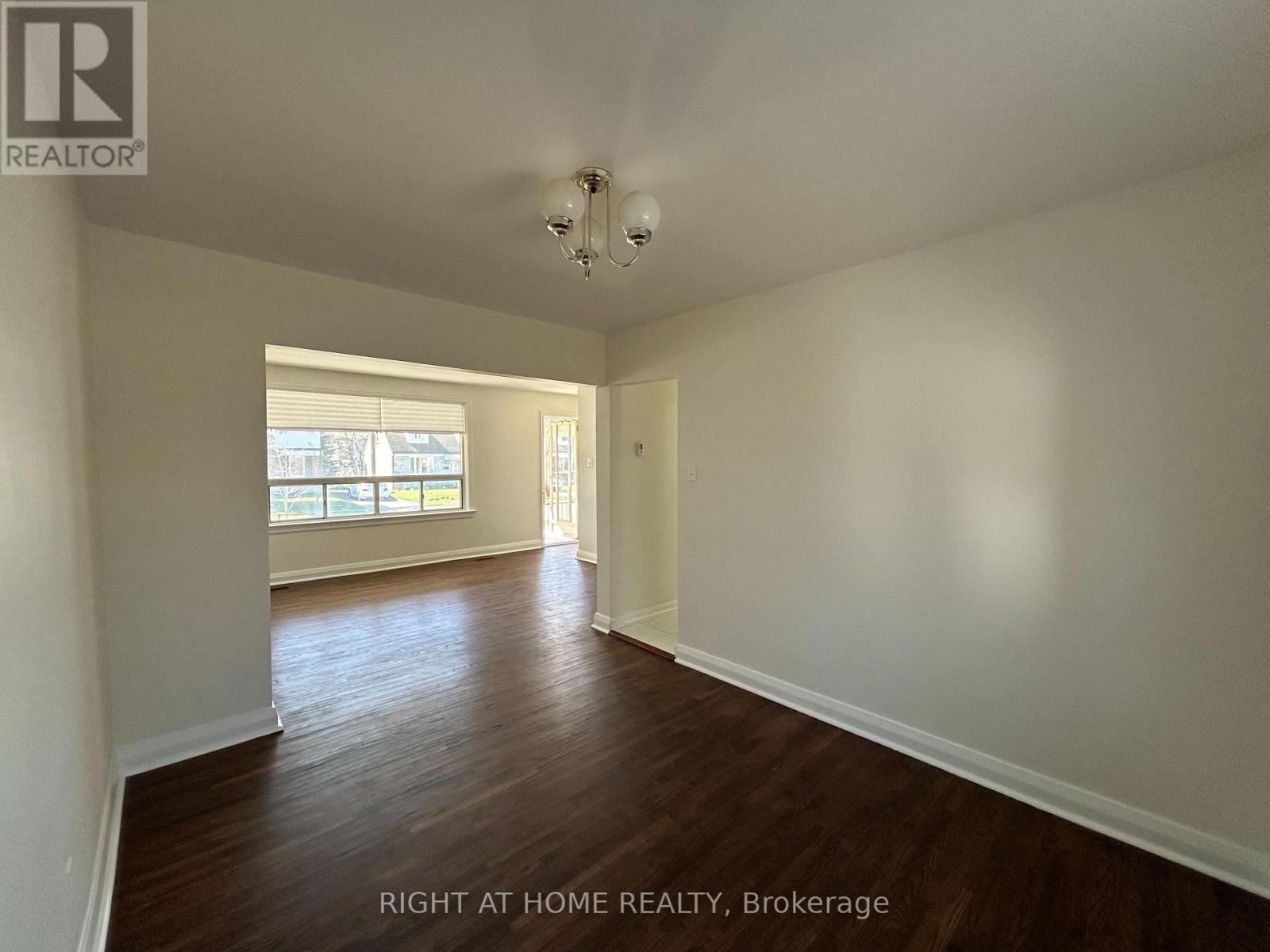 50 Moore Park Avenue, Toronto, Ontario  M2M 1M9 - Photo 6 - C11944105