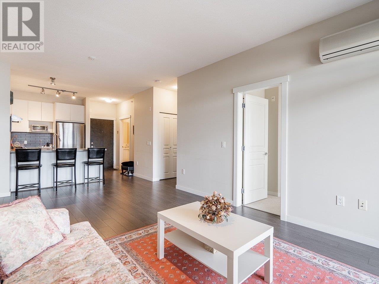 Listing Picture 15 of 32 : 416 9399 ODLIN ROAD, Richmond / 烈治文 - 魯藝地產 Yvonne Lu Group - MLS Medallion Club Member