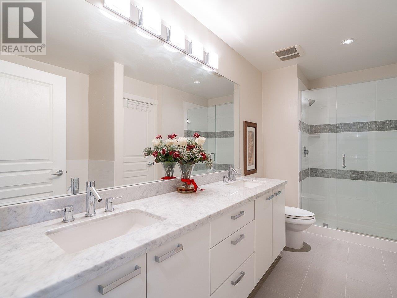 Listing Picture 22 of 32 : 416 9399 ODLIN ROAD, Richmond / 烈治文 - 魯藝地產 Yvonne Lu Group - MLS Medallion Club Member