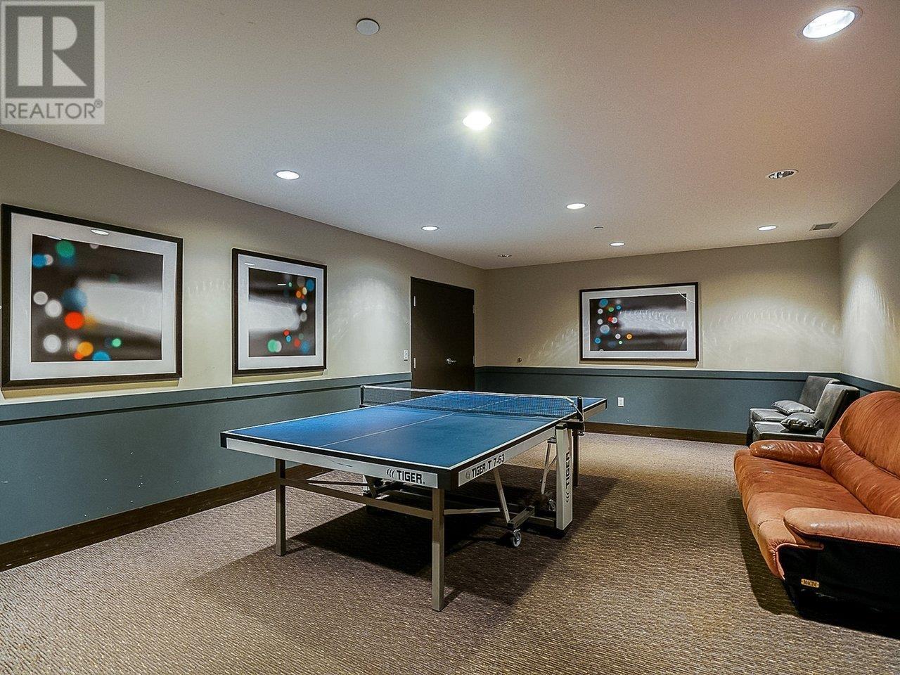 Listing Picture 29 of 32 : 416 9399 ODLIN ROAD, Richmond / 烈治文 - 魯藝地產 Yvonne Lu Group - MLS Medallion Club Member