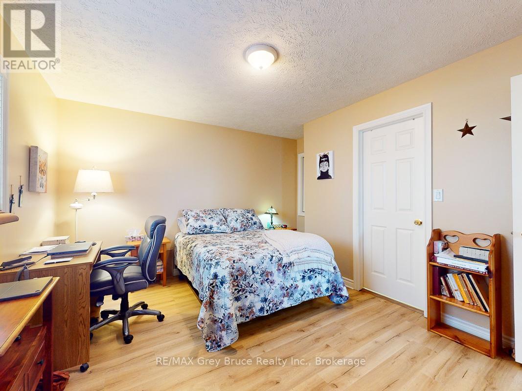 2551 8th Avenue E, Owen Sound, Ontario  N4K 6V2 - Photo 15 - X11944146