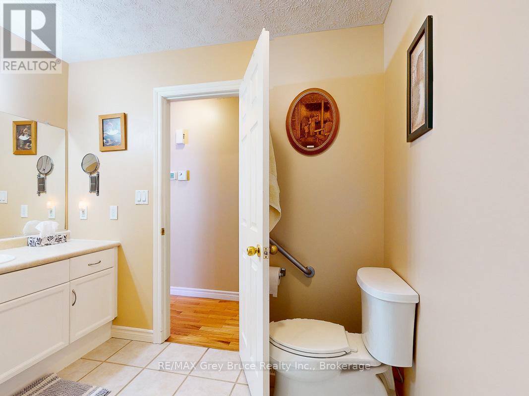 2551 8th Avenue E, Owen Sound, Ontario  N4K 6V2 - Photo 17 - X11944146