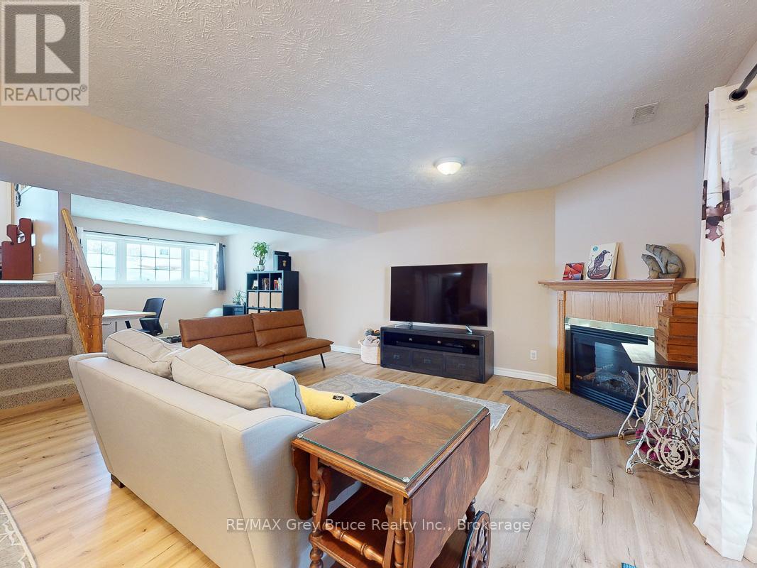 2551 8th Avenue E, Owen Sound, Ontario  N4K 6V2 - Photo 23 - X11944146