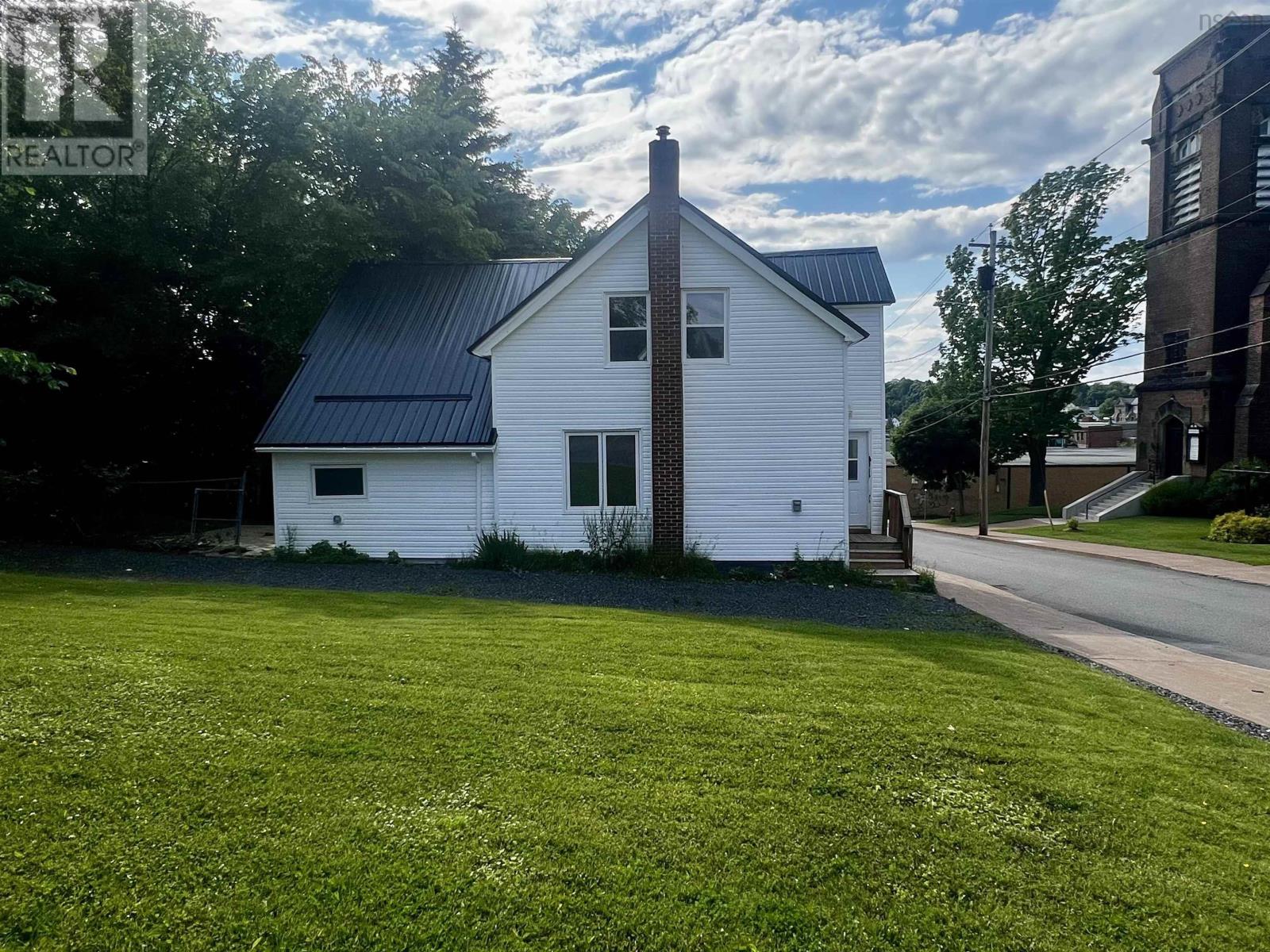 221 MacLean Street, new glasgow, Nova Scotia