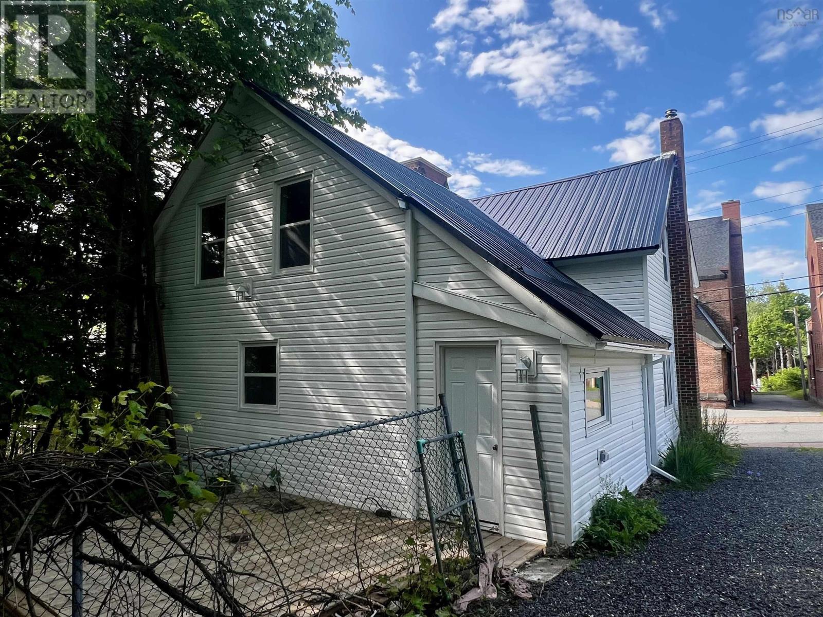 221 Maclean Street, New Glasgow, Nova Scotia  B2H 4M8 - Photo 41 - 202428449