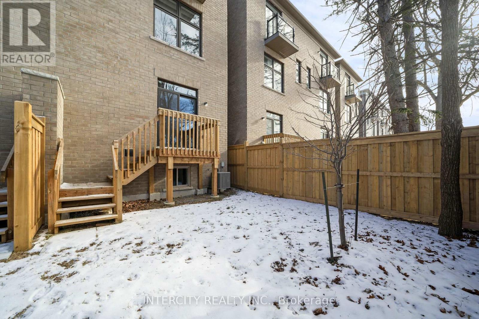 20 Tarmola Park Court, Toronto, Ontario  M9L 2L1 - Photo 31 - W8041578