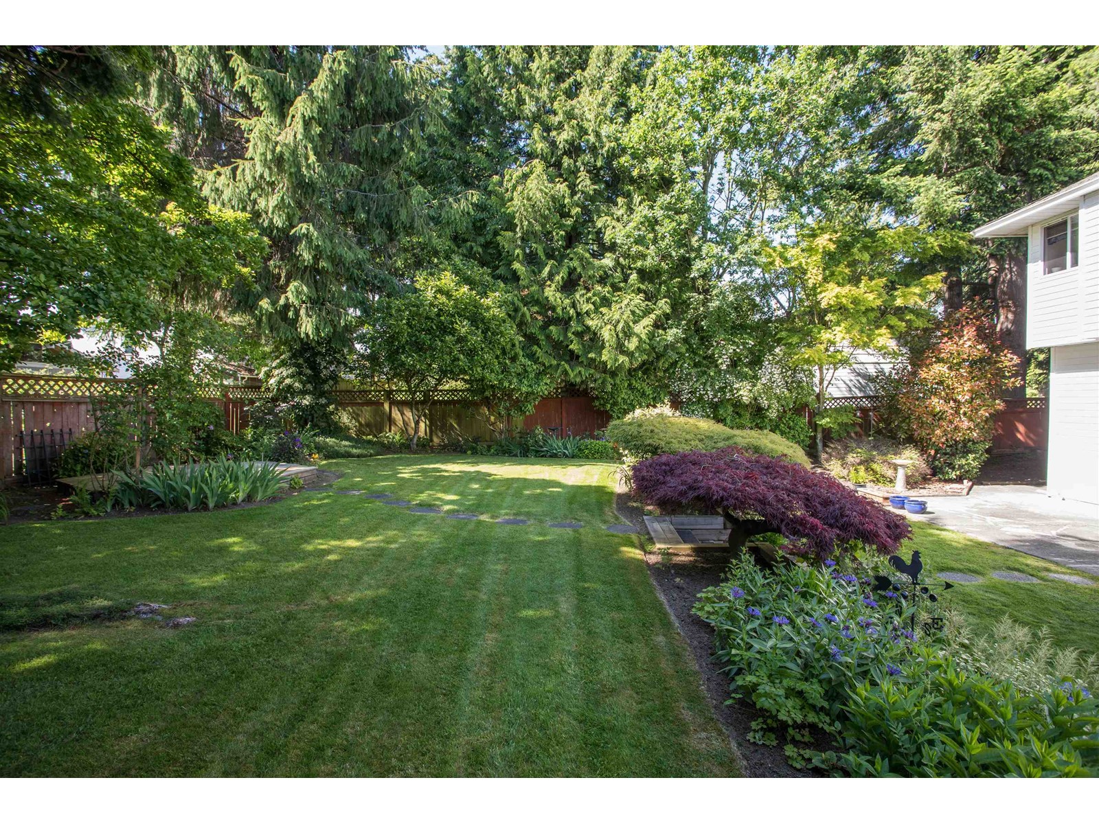 Property at 1539 161 STREET image 5