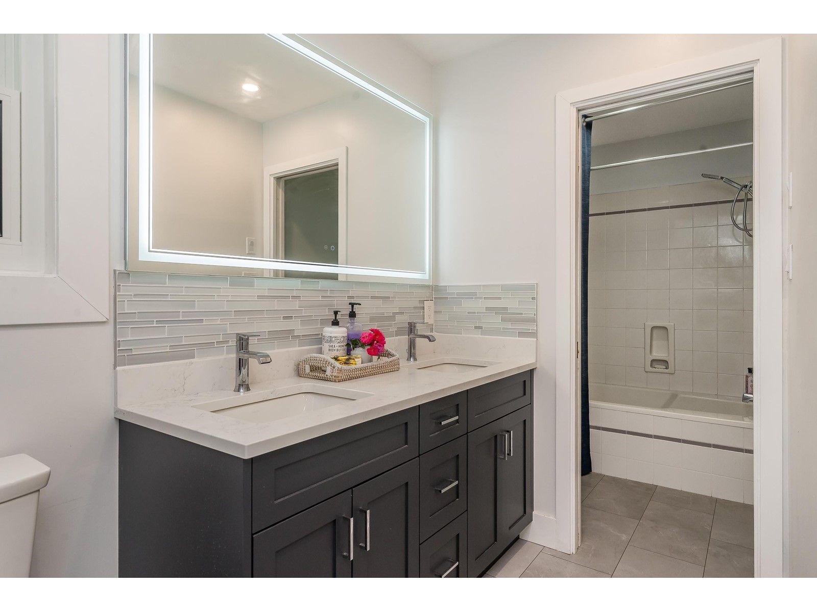 16055 8 Avenue, Surrey, British Columbia  V4A 1A1 - Photo 17 - R2960817