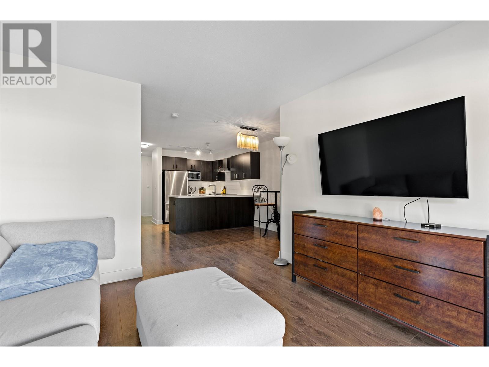 509 500 ROYAL AVENUE