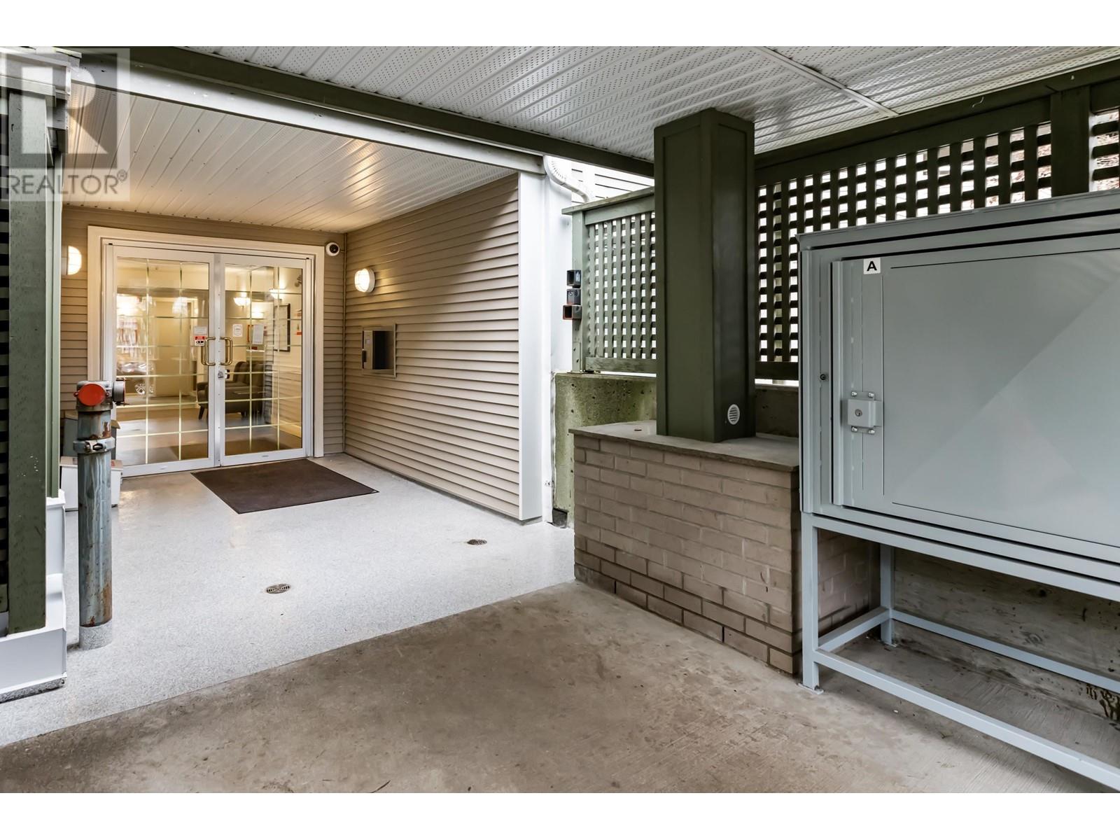 Listing Picture 5 of 32 : 308 3183 ESMOND AVENUE, Burnaby / 本拿比 - 魯藝地產 Yvonne Lu Group - MLS Medallion Club Member