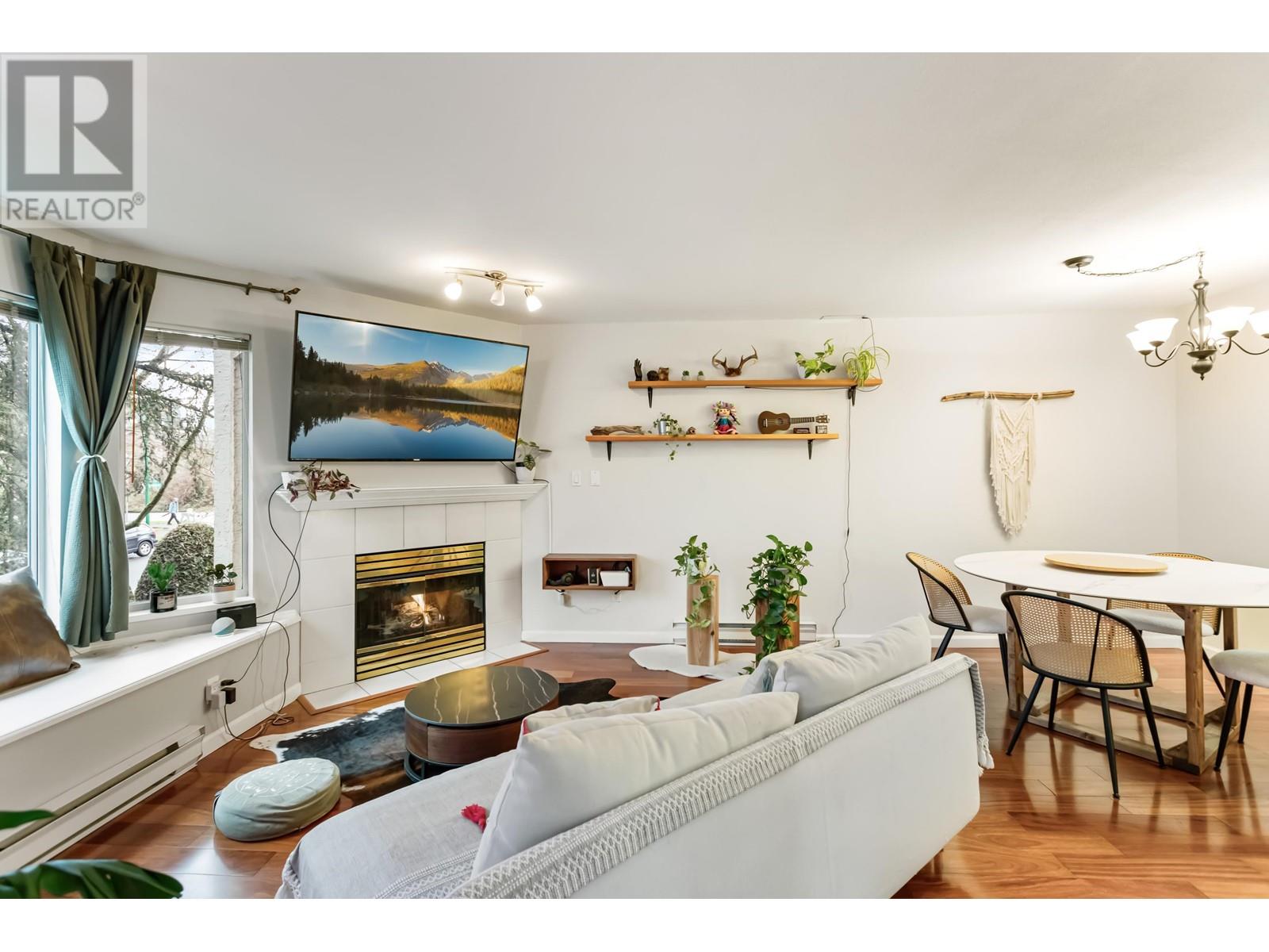 Listing Picture 16 of 32 : 308 3183 ESMOND AVENUE, Burnaby / 本拿比 - 魯藝地產 Yvonne Lu Group - MLS Medallion Club Member
