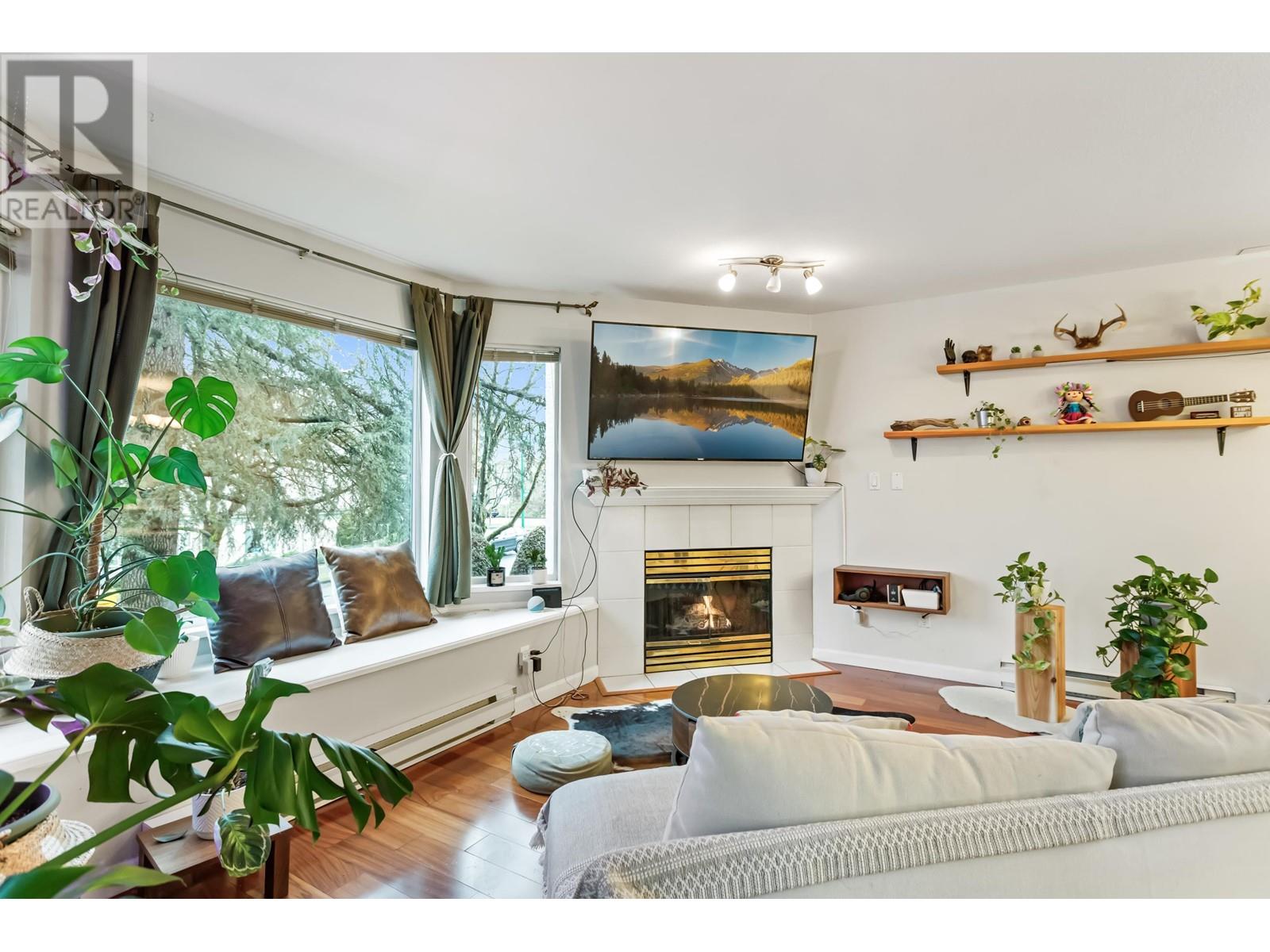 Listing Picture 19 of 32 : 308 3183 ESMOND AVENUE, Burnaby / 本拿比 - 魯藝地產 Yvonne Lu Group - MLS Medallion Club Member