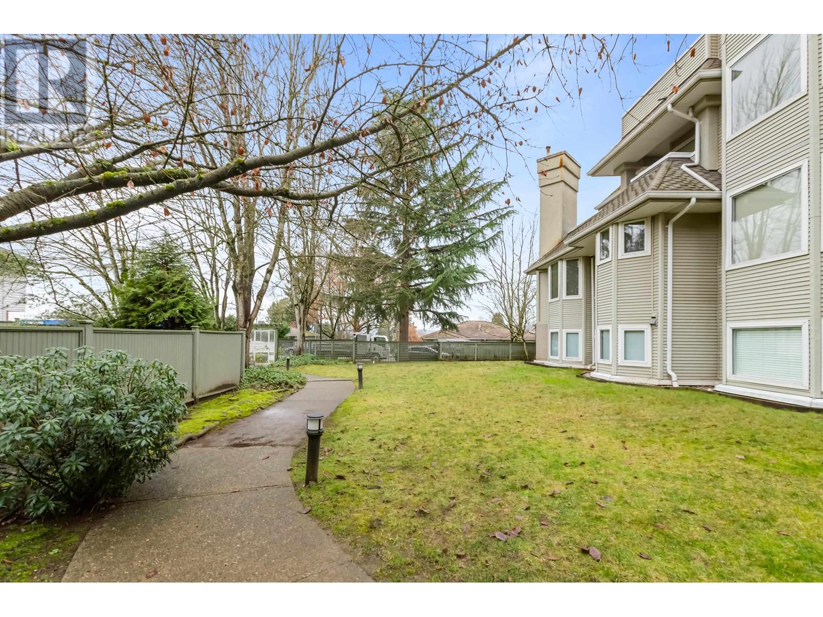 Listing Picture 31 of 32 : 308 3183 ESMOND AVENUE, Burnaby / 本拿比 - 魯藝地產 Yvonne Lu Group - MLS Medallion Club Member