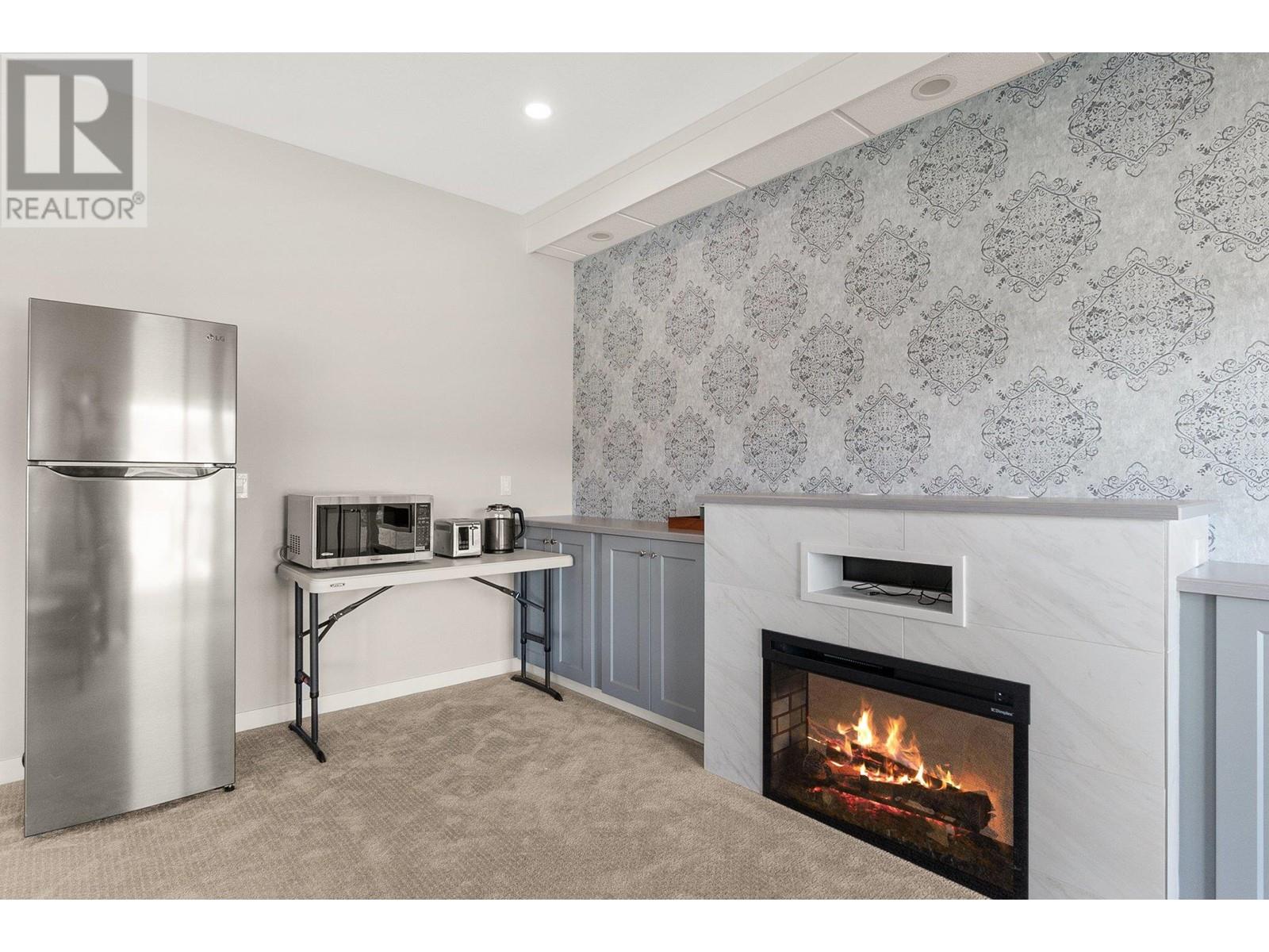 Property at 671 Yorkville Street image 5