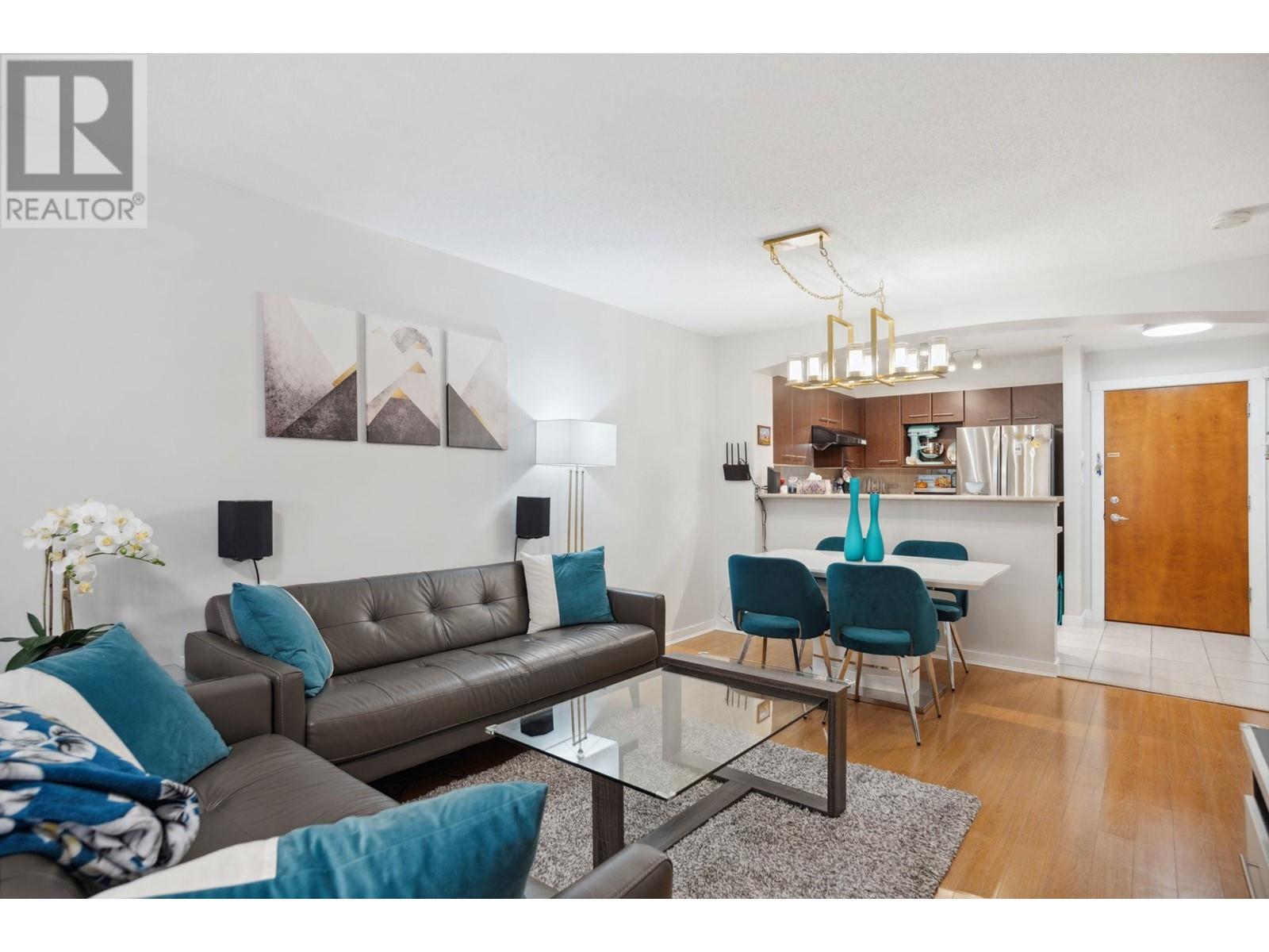 Listing Picture 9 of 26 : 3205 5119 GARDEN CITY ROAD, Richmond / 烈治文 - 魯藝地產 Yvonne Lu Group - MLS Medallion Club Member