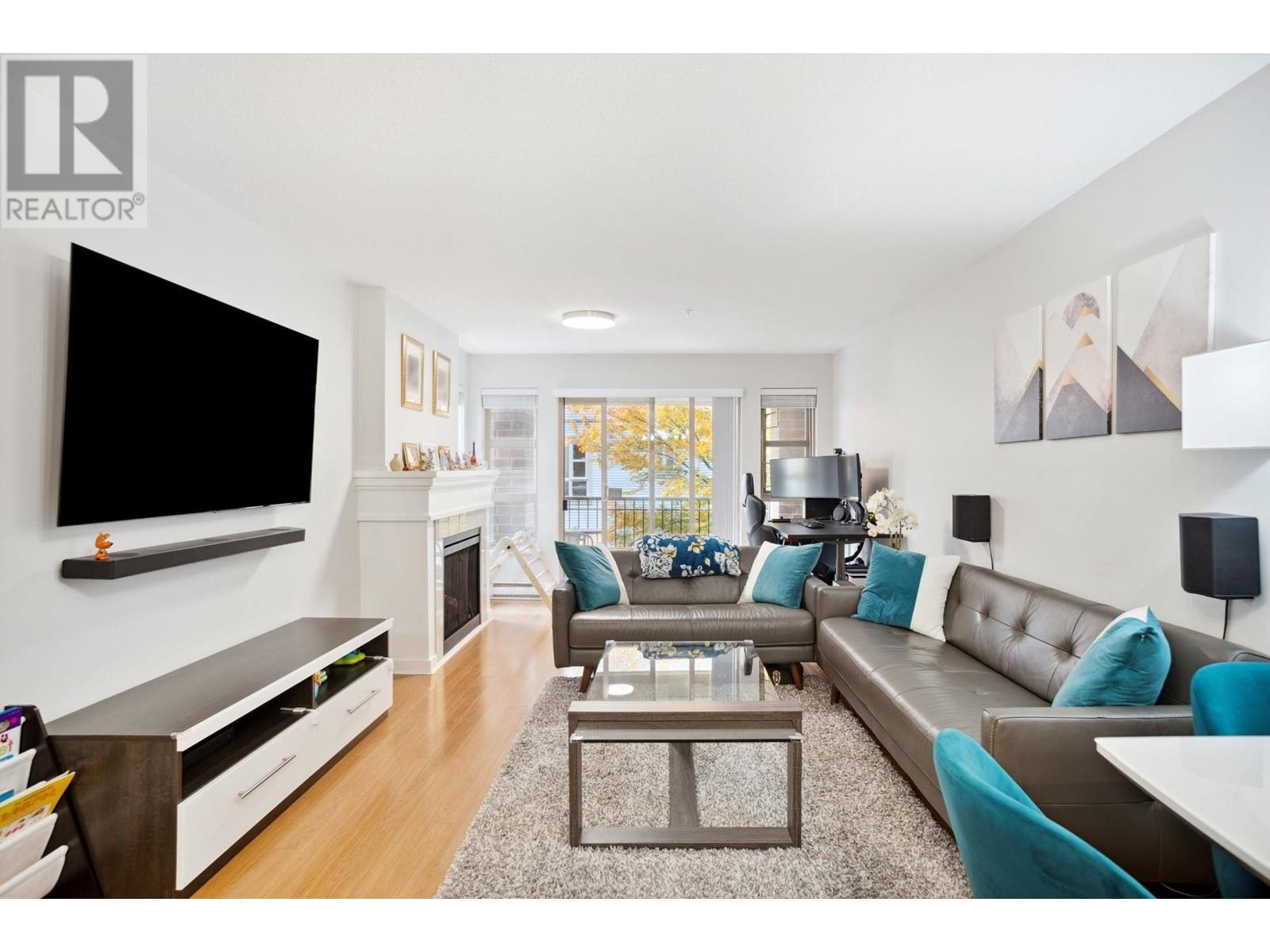 Listing Picture 7 of 26 : 3205 5119 GARDEN CITY ROAD, Richmond / 烈治文 - 魯藝地產 Yvonne Lu Group - MLS Medallion Club Member