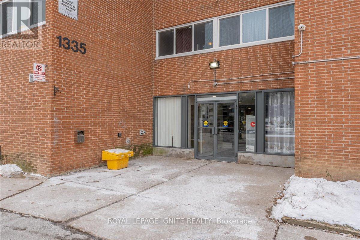 204 - 1335 Williamsport Drive, Mississauga, Ontario  L4X 2S9 - Photo 1 - W11944214