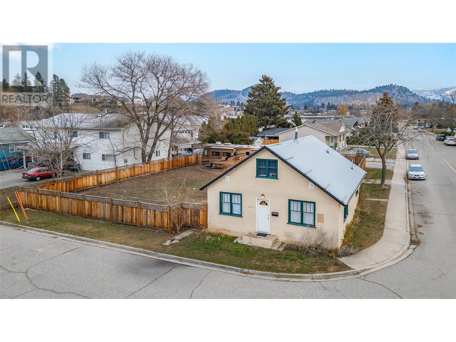 1317 Pheasant Street Kelowna