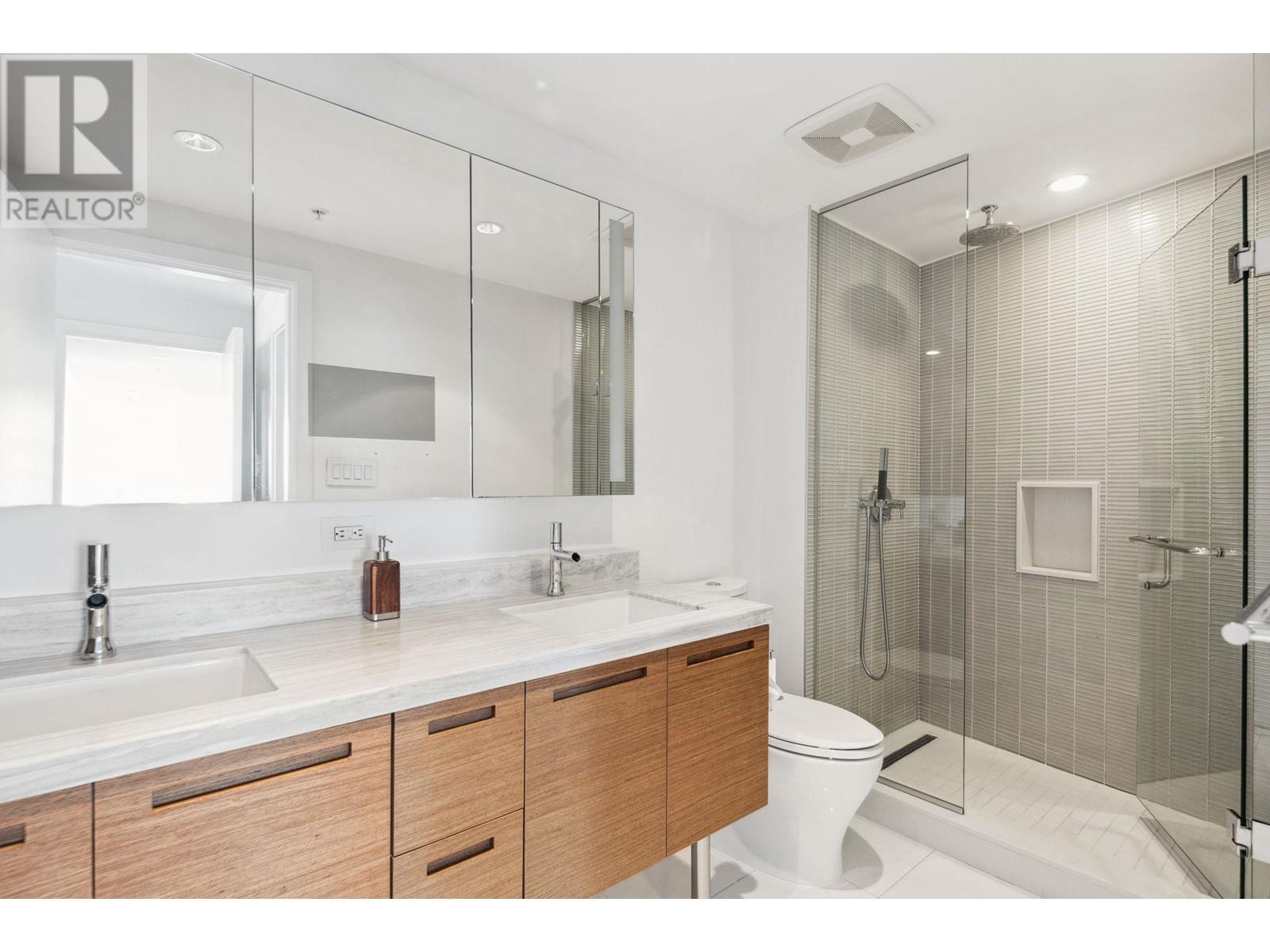 Listing Picture 28 of 40 : 4102 777 RICHARDS STREET, Vancouver / 溫哥華 - 魯藝地產 Yvonne Lu Group - MLS Medallion Club Member