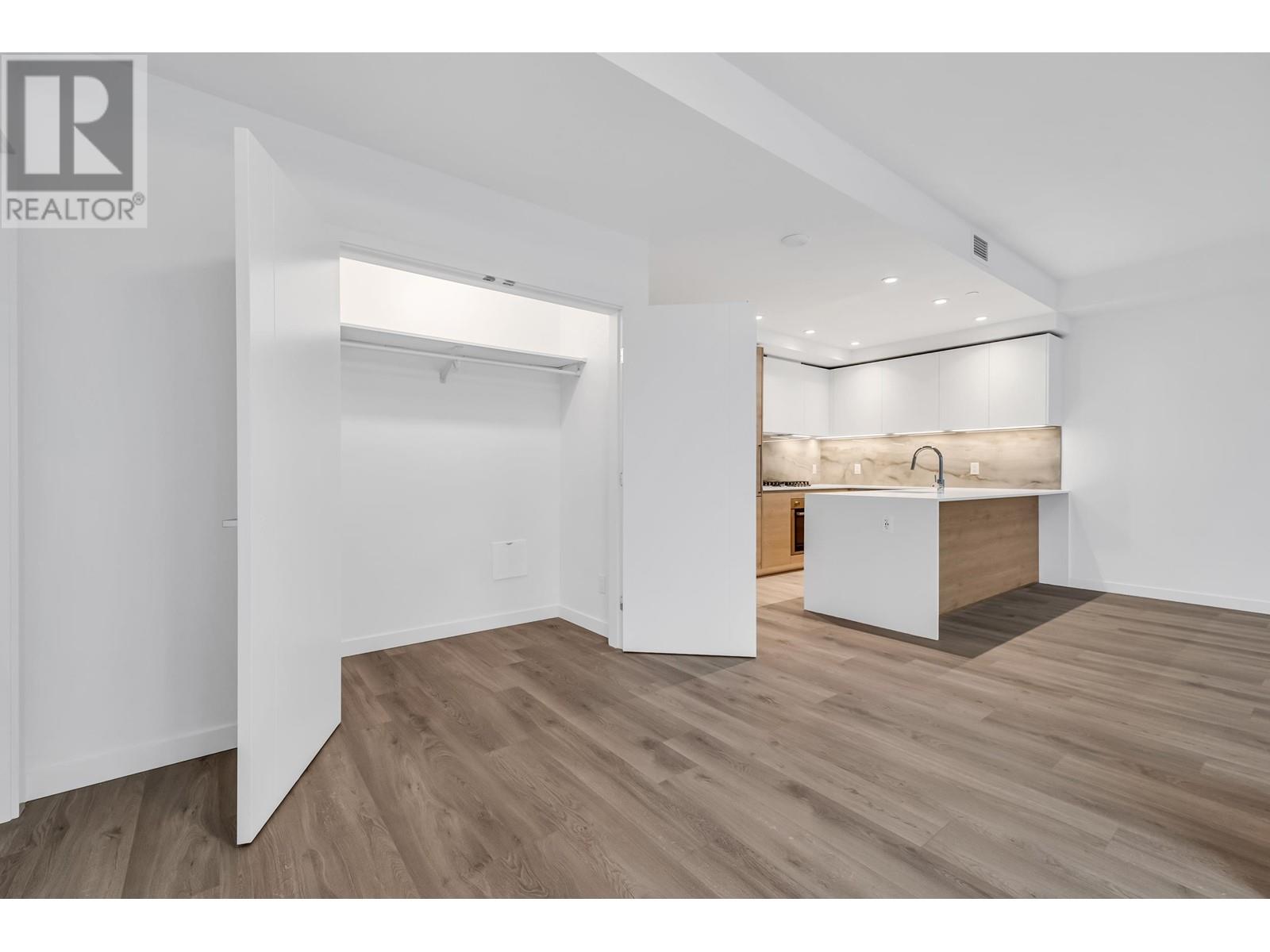 404 680 Quayside Drive, New Westminster, British Columbia  V3M 0P2 - Photo 15 - R2961003