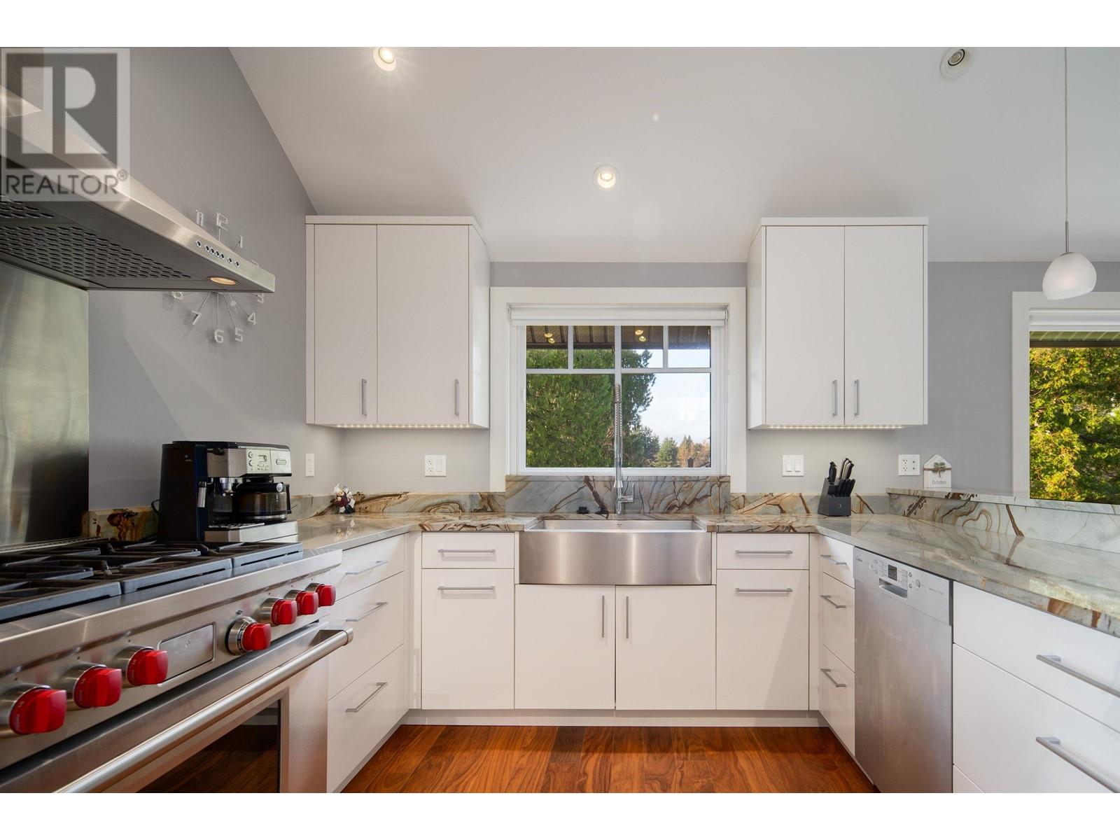 4786 Meadfeild Court, West Vancouver, British Columbia  V7W 2Y3 - Photo 11 - R2961012
