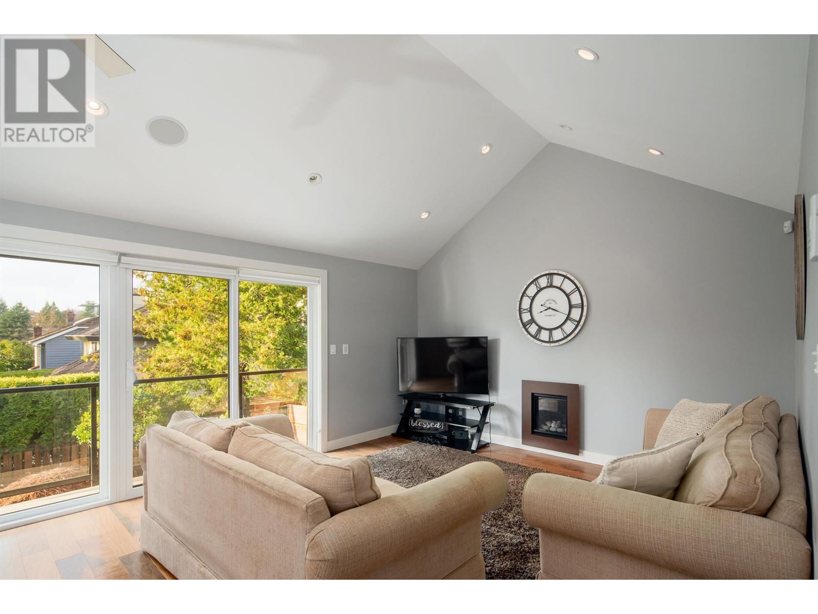 4786 Meadfeild Court, West Vancouver, British Columbia  V7W 2Y3 - Photo 12 - R2961012