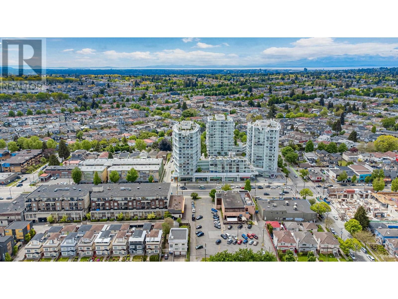 2219 KINGSWAY, Vancouver, British Columbia