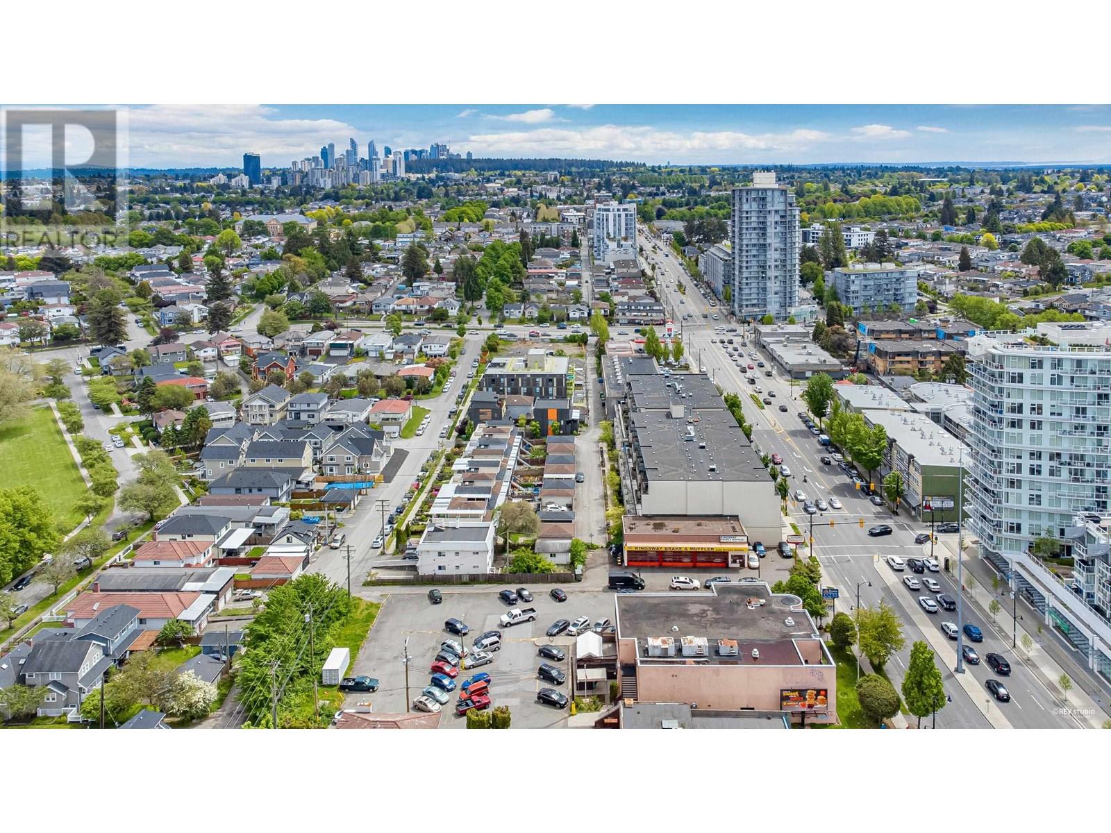 2219 Kingsway, Vancouver, British Columbia  V5N 2T6 - Photo 2 - C8066109