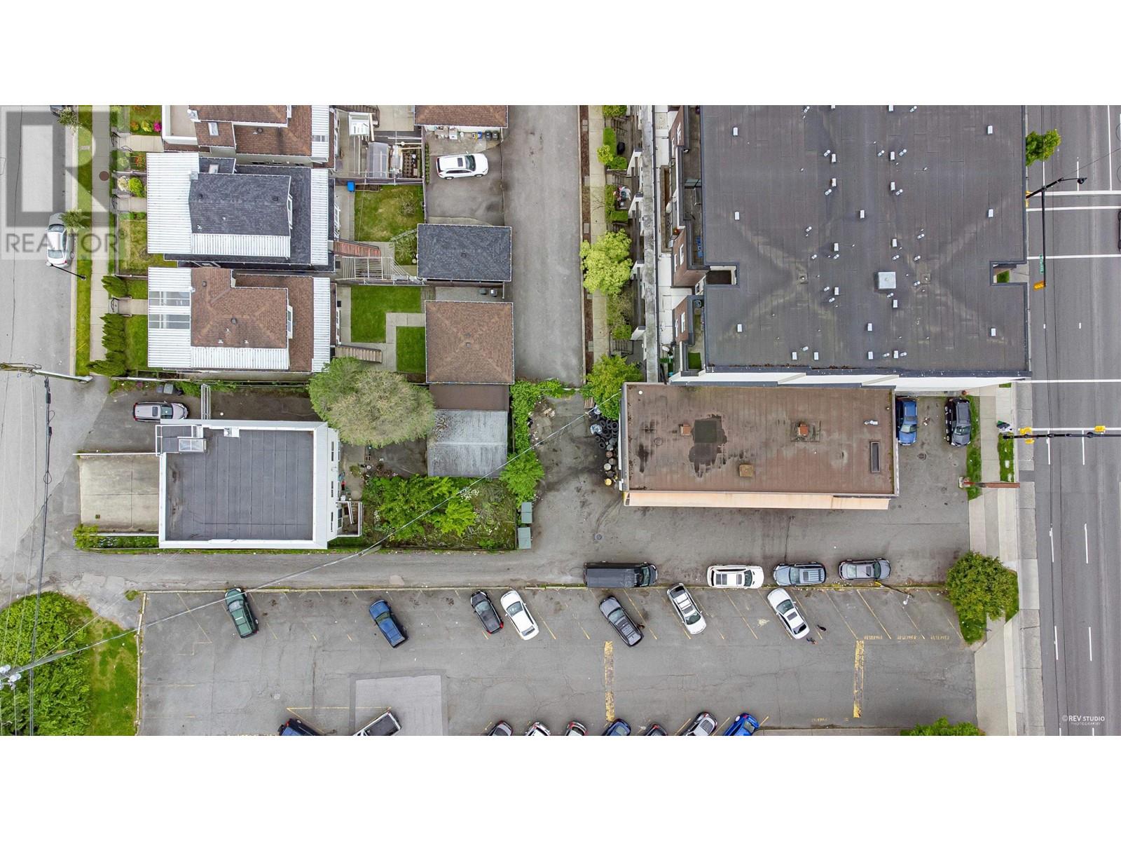2219 Kingsway, Vancouver, British Columbia  V5N 2T6 - Photo 3 - C8066109