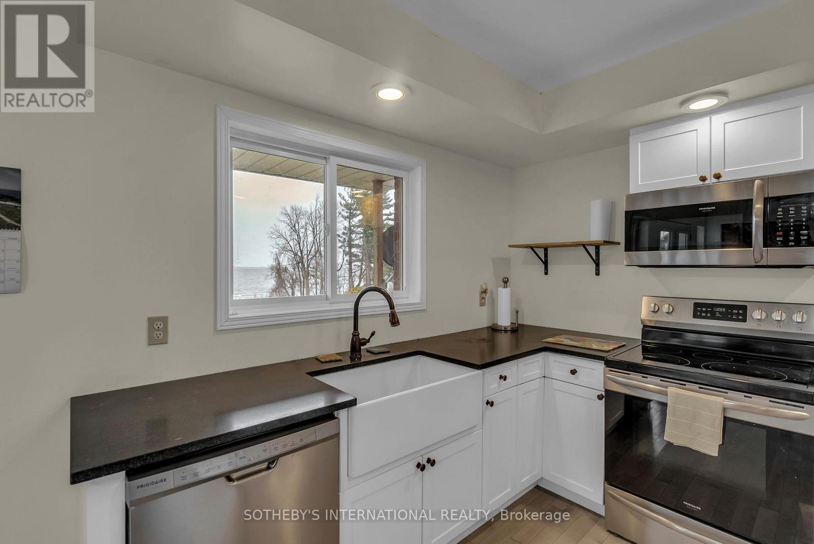 20820 South Service Road, South Glengarry, Ontario  K0C 1N0 - Photo 6 - X11944247
