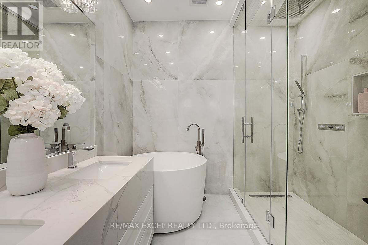 44 Waverley Road, Toronto, Ontario  M4L 3T1 - Photo 24 - E11939199