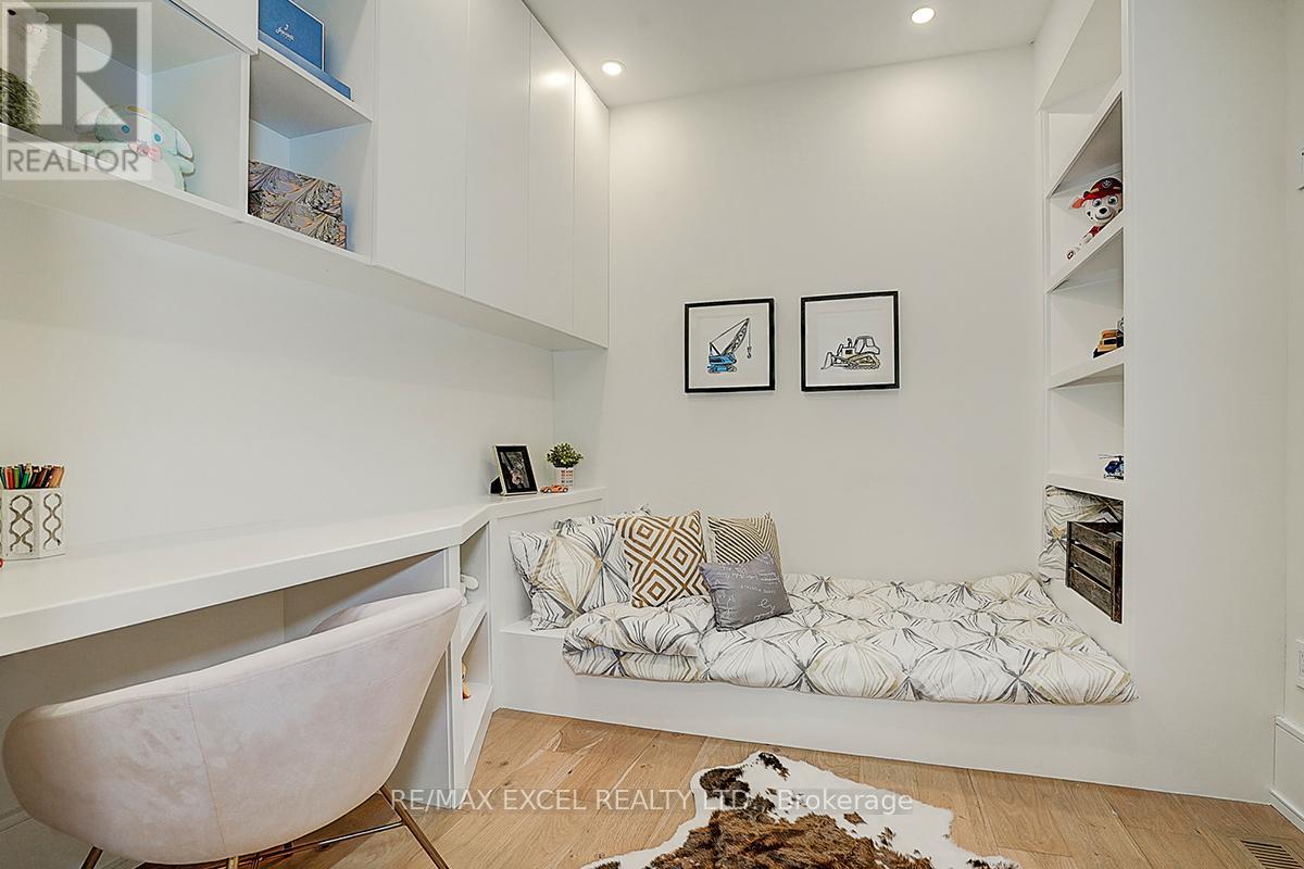 44 Waverley Road, Toronto, Ontario  M4L 3T1 - Photo 29 - E11939199