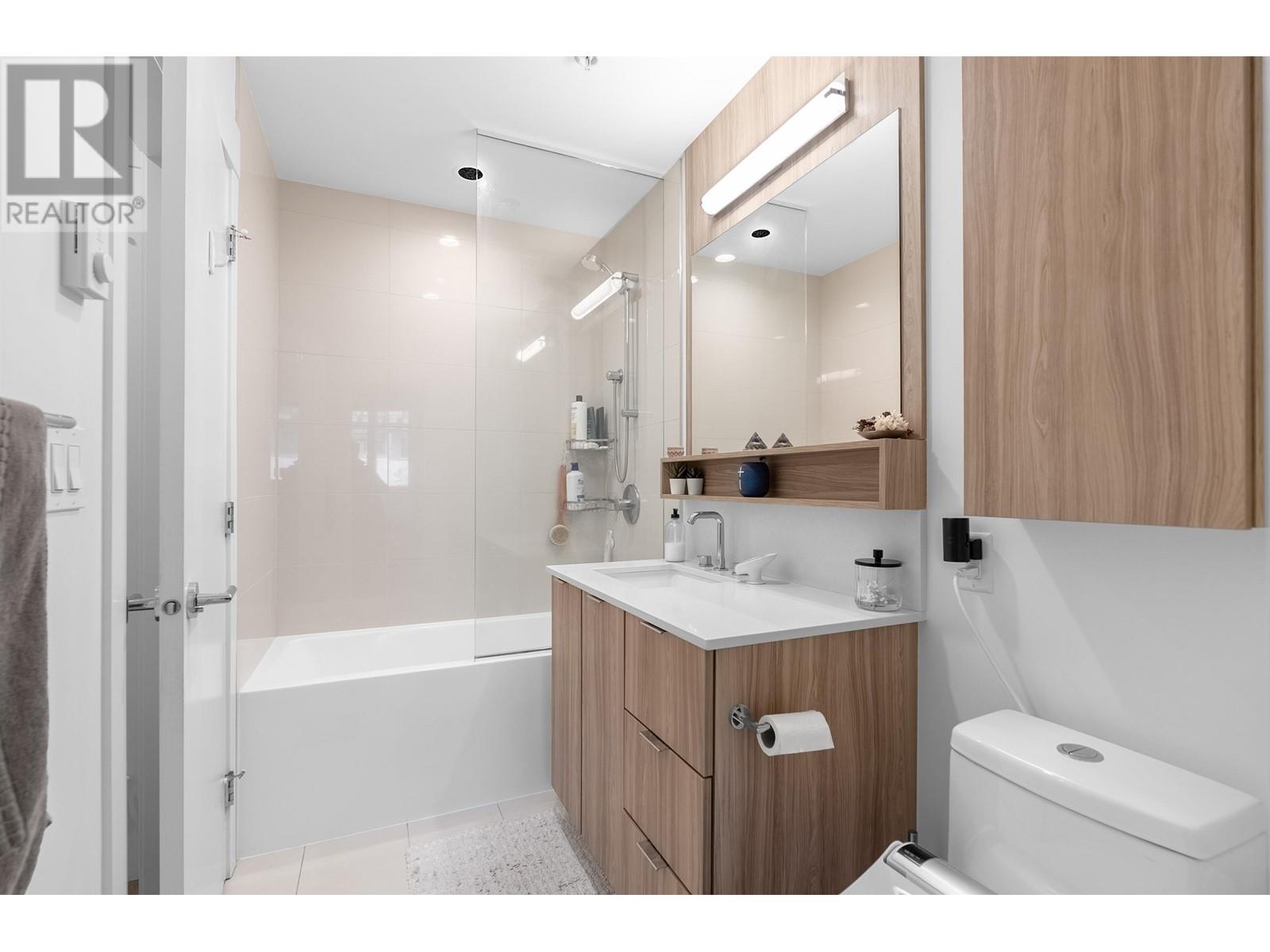413 750 Dogwood Street, Coquitlam, British Columbia  V3J 4B7 - Photo 15 - R2961043