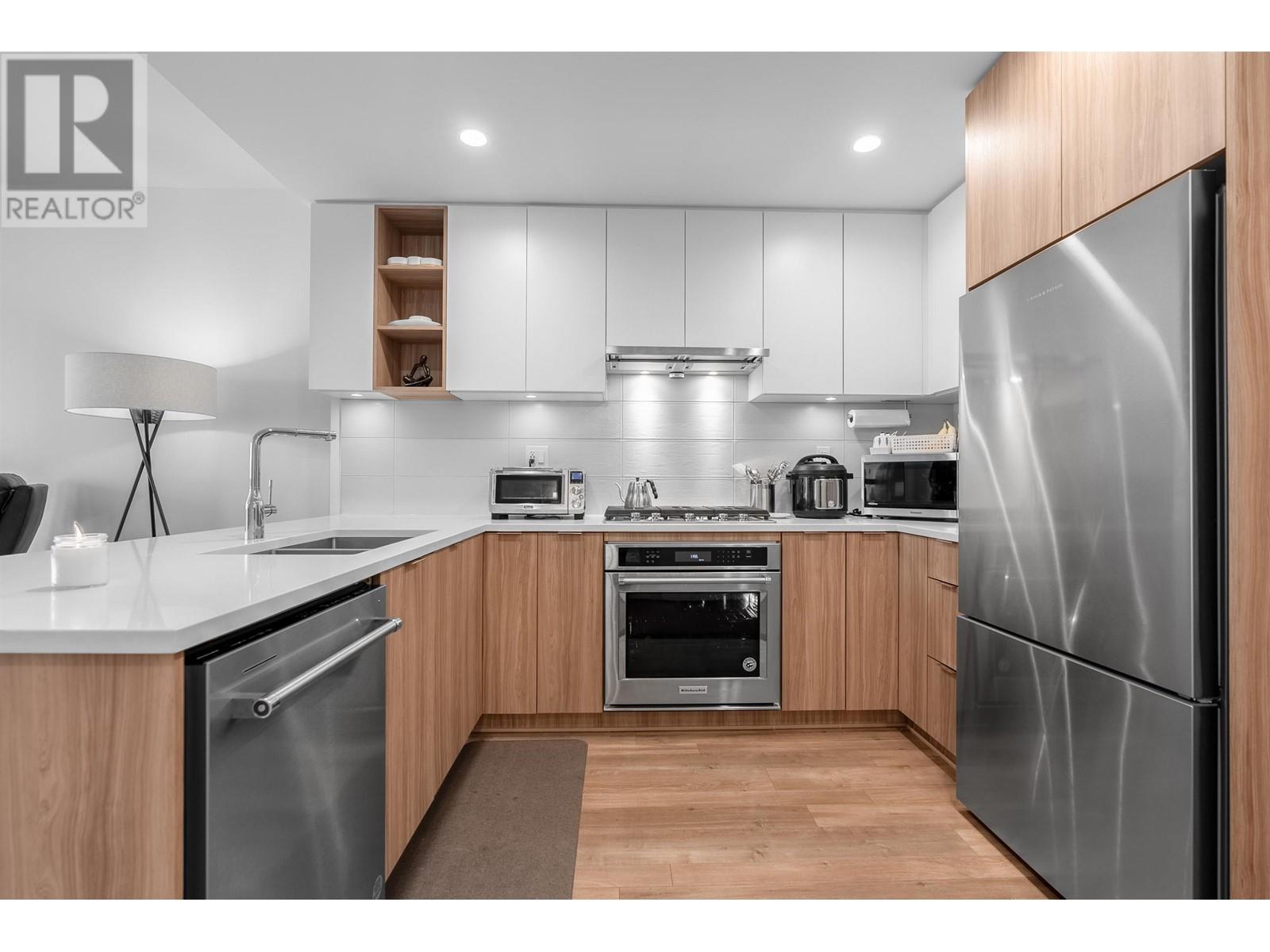 413 750 Dogwood Street, Coquitlam, British Columbia  V3J 4B7 - Photo 6 - R2961043