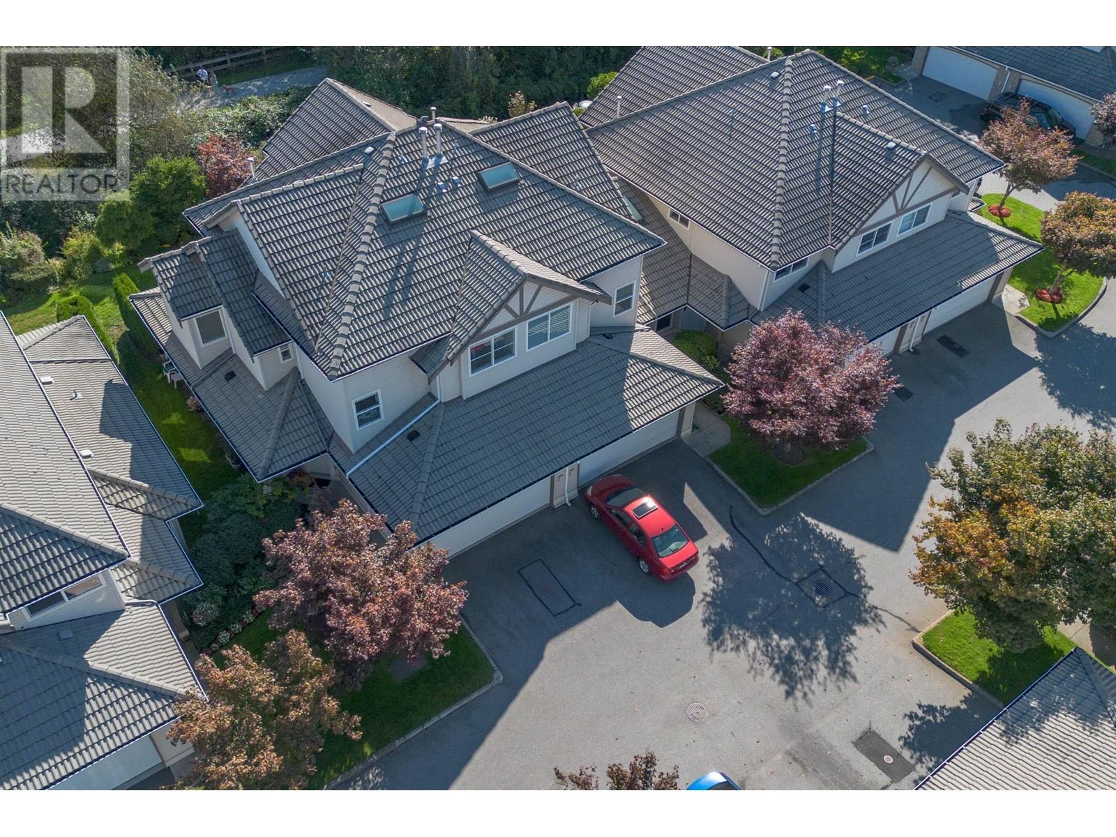 40 758 Riverside Drive, Port Coquitlam, British Columbia  V3B 7V8 - Photo 2 - R2955689