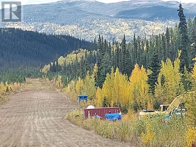 ALASKA HIGHWAY, Yukon Wide, Yukon