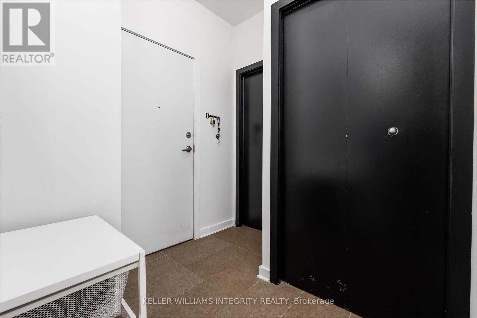 Property at 202 - 1308 THAMES STREET image 5