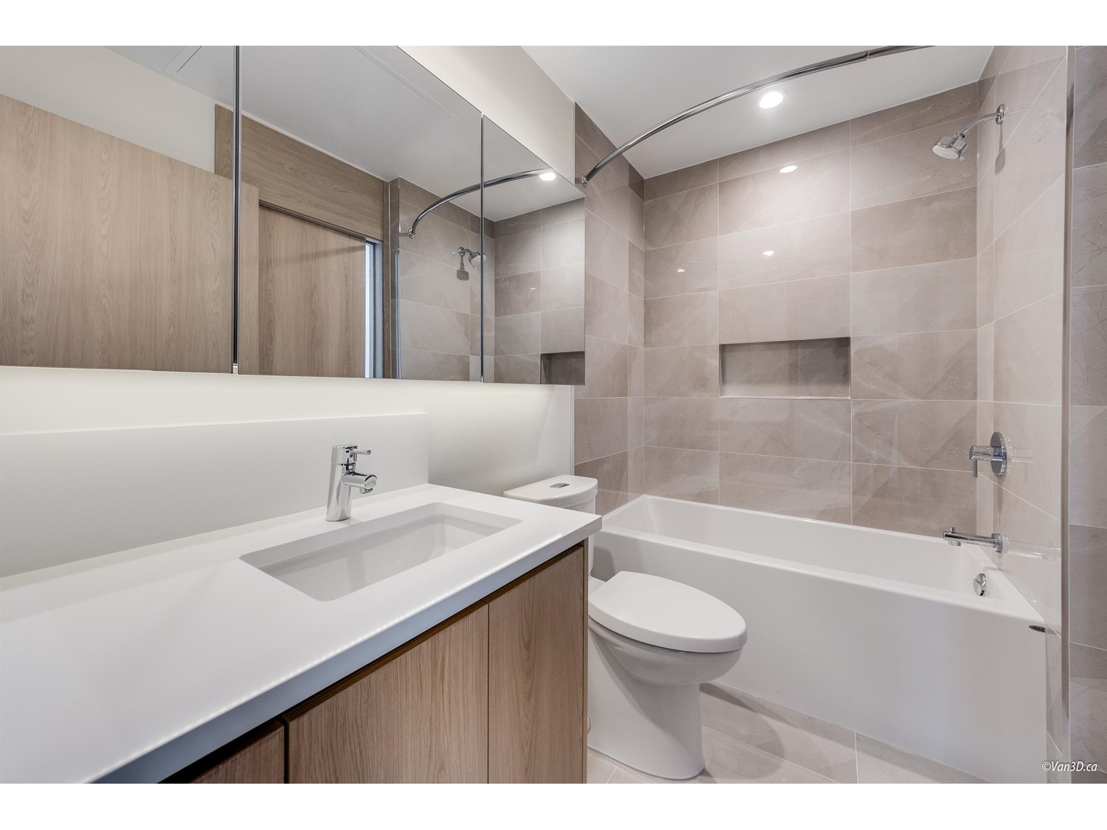 2805 10731 King George Boulevard, Surrey, British Columbia  V3R 0N9 - Photo 13 - R2956264