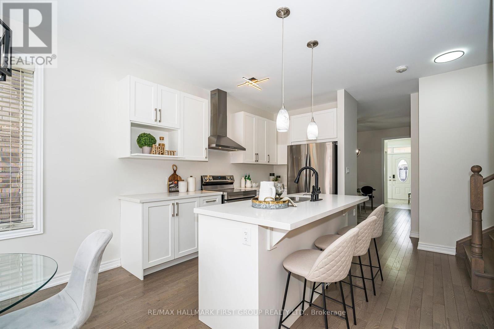 49 Walter Clifford Nesbitt Drive, Whitby, Ontario  L1P 0G5 - Photo 7 - E11944385