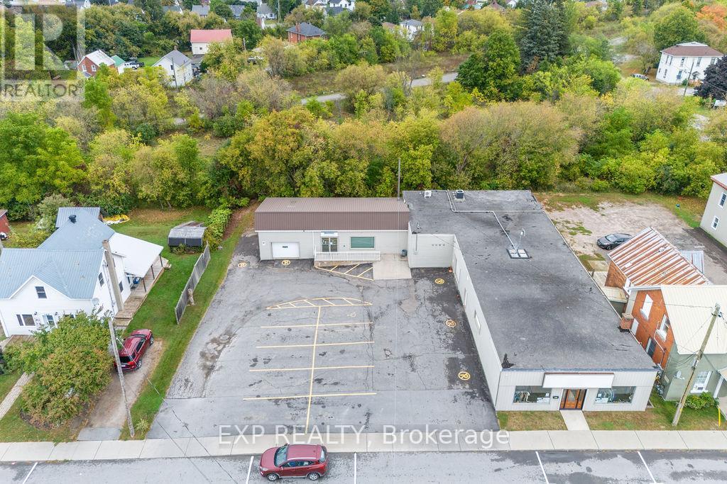 115-125 Plaunt Street S, Renfrew, Ontario  K7V 1M5 - Photo 4 - X11933031