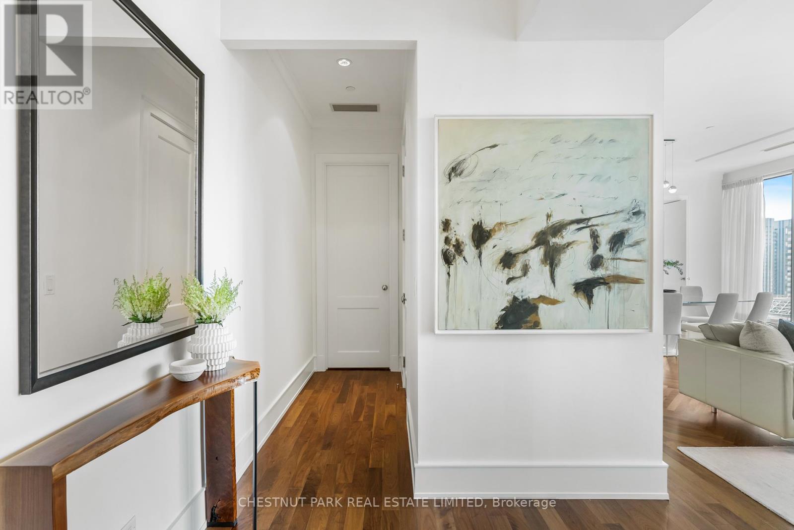 Property at 3602 - 183 WELLINGTON STREET W image 3