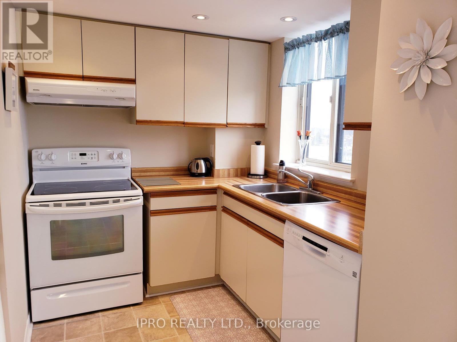 Property at 808 - 1360 RATHBURN ROAD E image 5