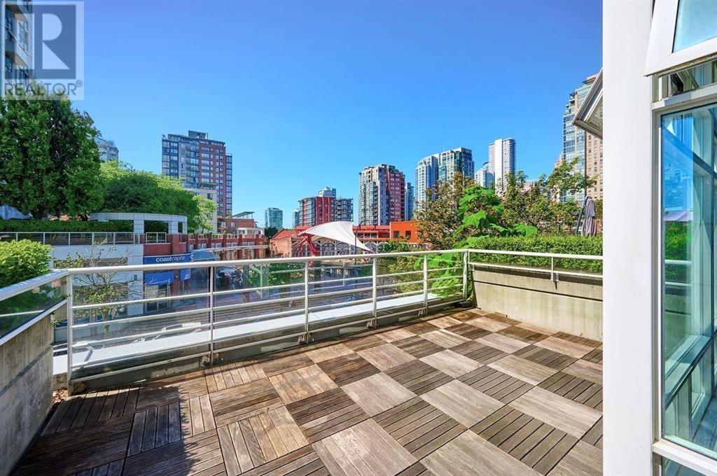 Th E 1199 Marinaside Crescent, Vancouver, British Columbia  V6Z 2Y2 - Photo 16 - R2961054