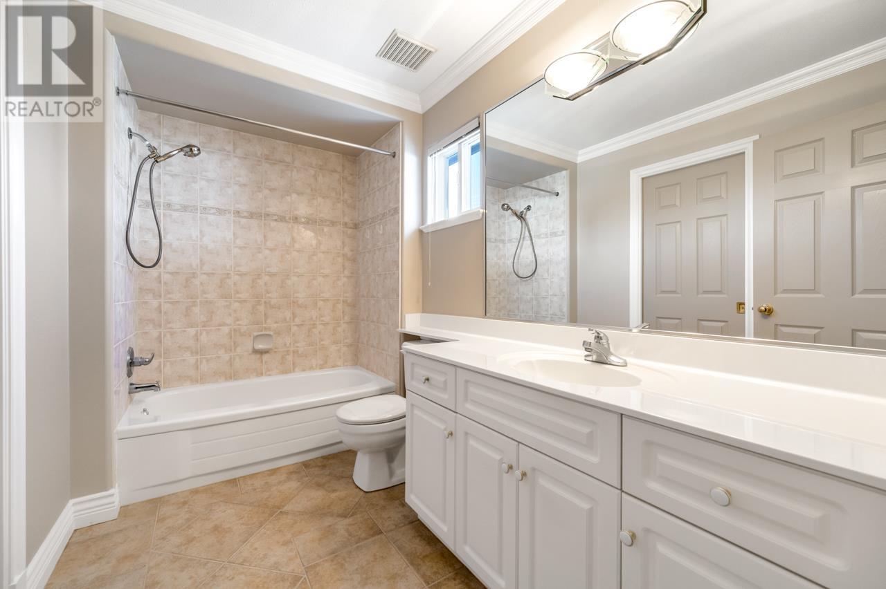 Listing Picture 28 of 35 : 6288 DOVER ROAD, Richmond / 烈治文 - 魯藝地產 Yvonne Lu Group - MLS Medallion Club Member