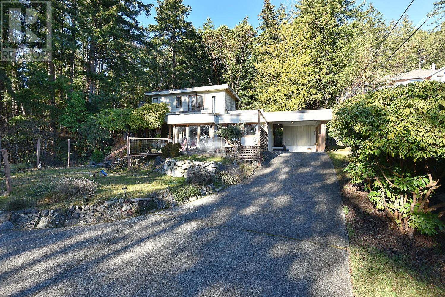 6638 SUNSHINE COAST HIGHWAY, Sechelt, British Columbia