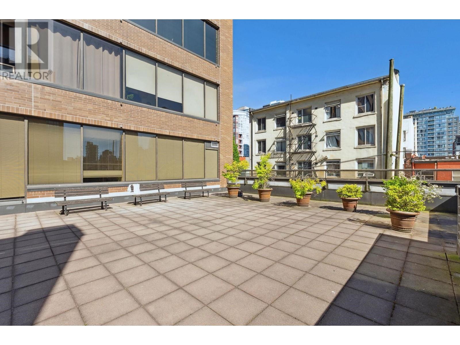 Listing Picture 24 of 24 : 814 1010 HOWE STREET, Vancouver / 溫哥華 - 魯藝地產 Yvonne Lu Group - MLS Medallion Club Member